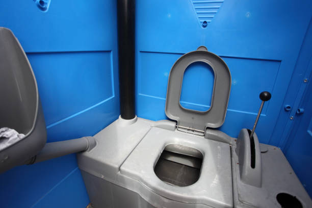 Portable Toilet Options We Offer in Etowah, TN